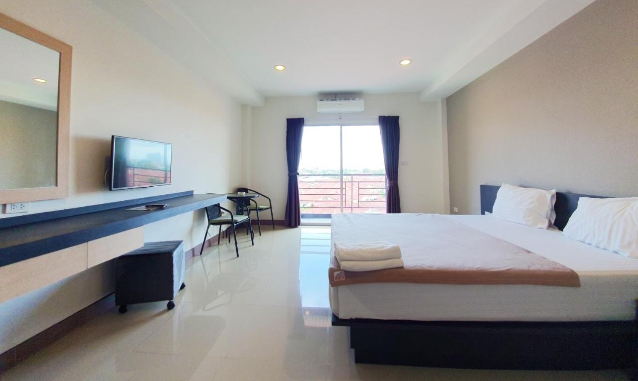 B Space Residence Nong Prue Ngoại thất bức ảnh