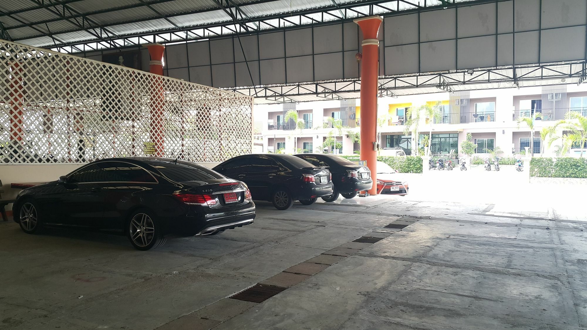 B Space Residence Nong Prue Ngoại thất bức ảnh