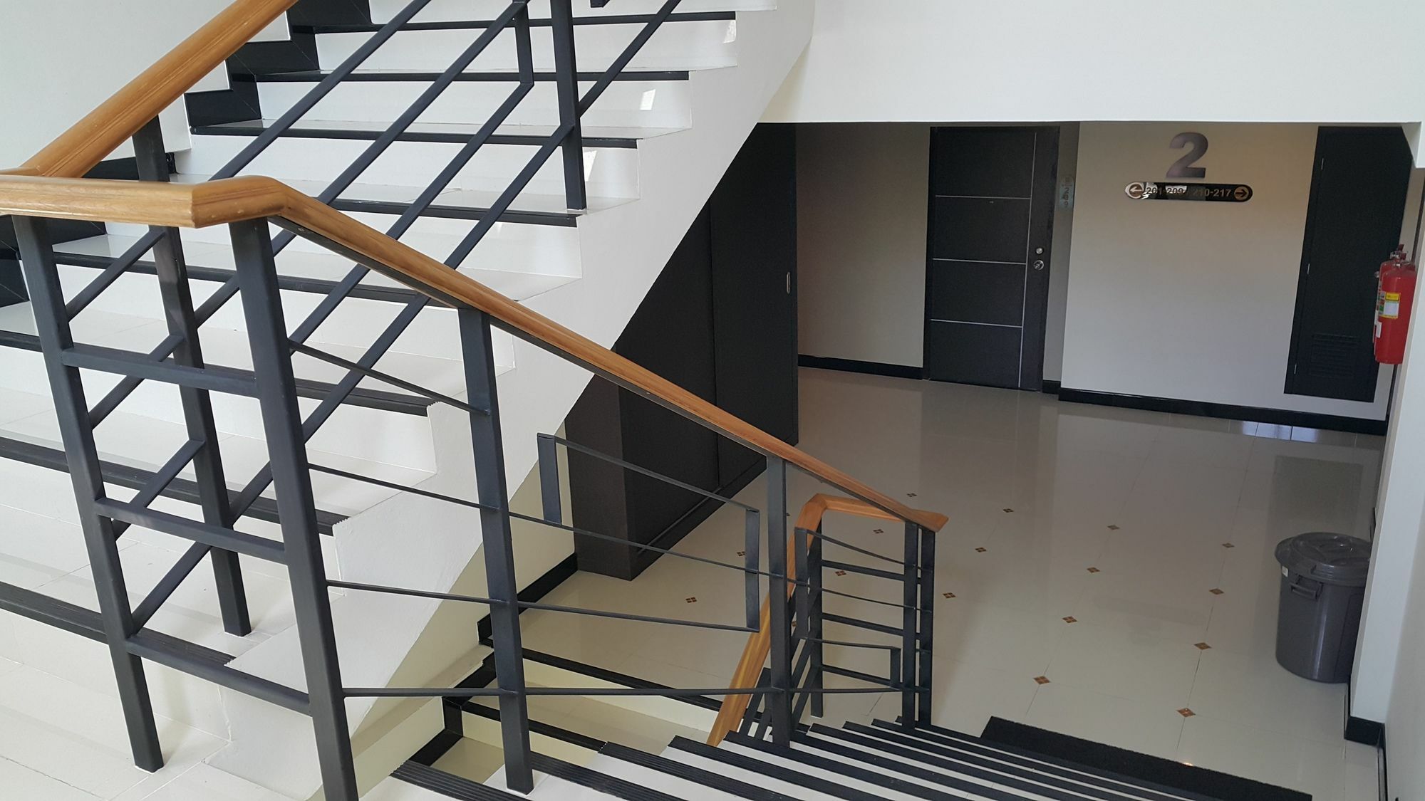 B Space Residence Nong Prue Ngoại thất bức ảnh